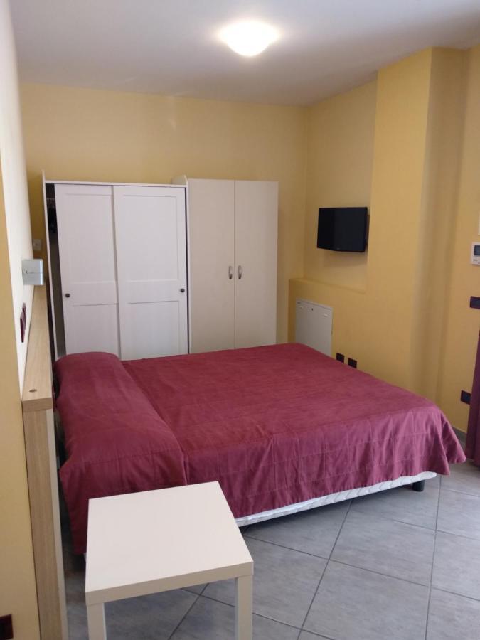 Hotel La Cartiera Vignola  Bagian luar foto