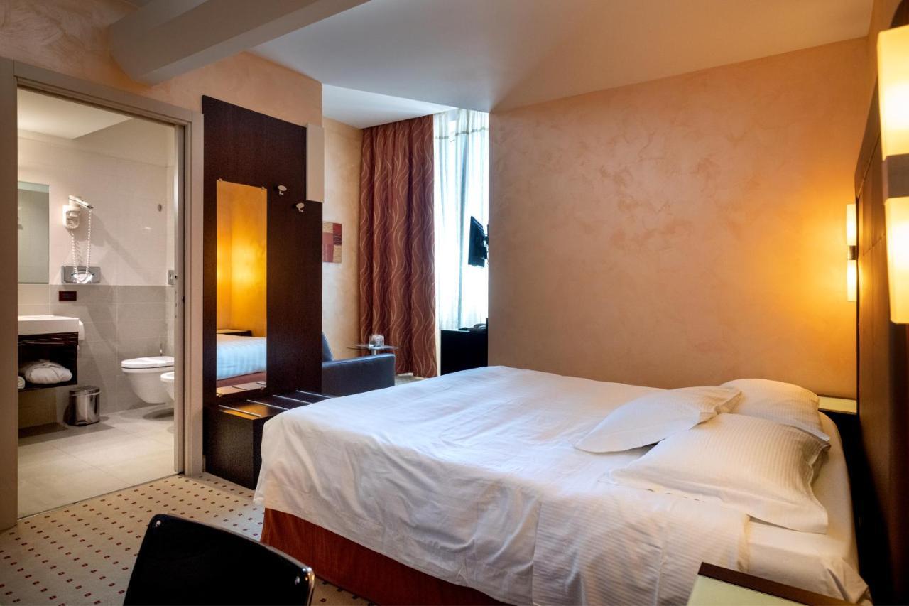 Hotel La Cartiera Vignola  Bagian luar foto